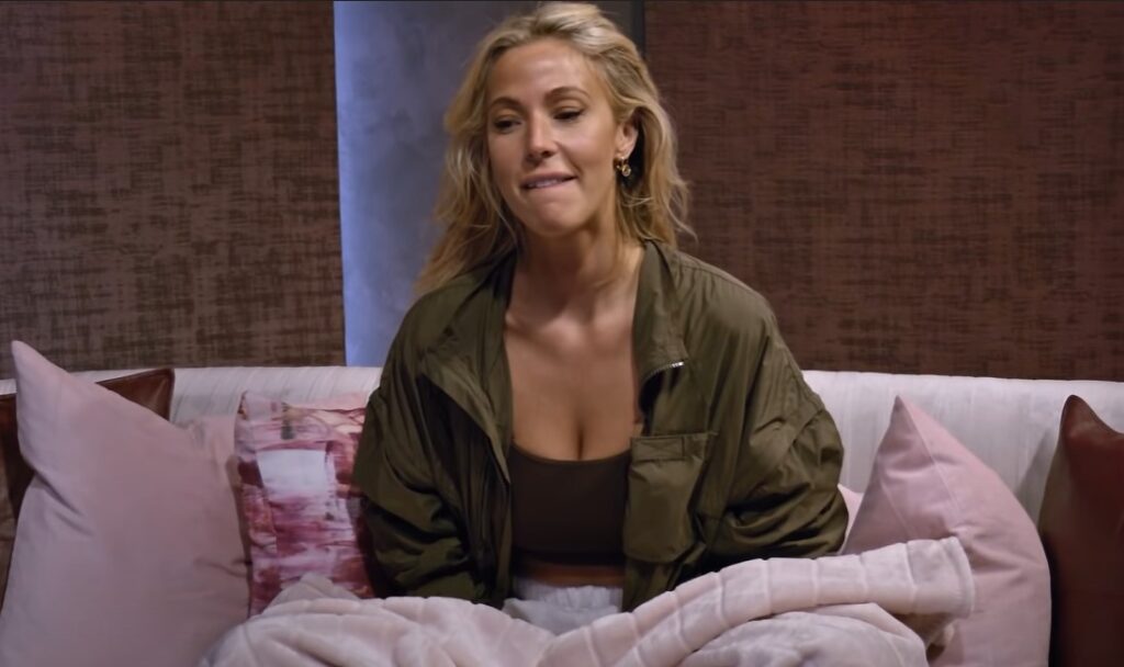 Love Is Blind Season 2 Do 'Love Is Blind' Couples Have To Get Engaged?