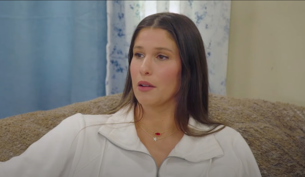 I Love a Mama’s Boy: Janelle McAloon Shocks Fans With Pregnancy Announcement Amid Explosive Feud With Mother-in-Law Tina