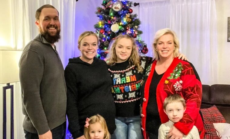 Janelle Brown Stands by Daughter Maddie Brown as Kody Remains Out of Touch.