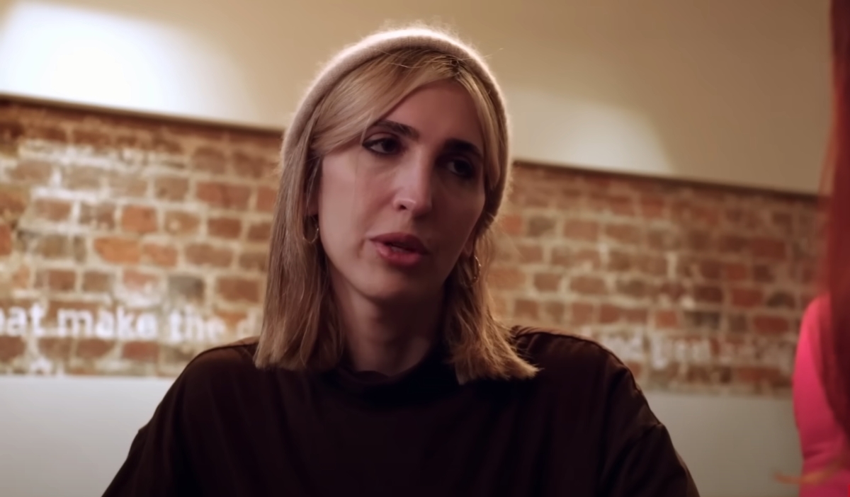 90 Day Fiancé: Cleo Corraine Forced to Become a Man Again?!