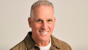 Mel Owens is The Golden Bachelor — And Fans Are Already Saying “Nope!”